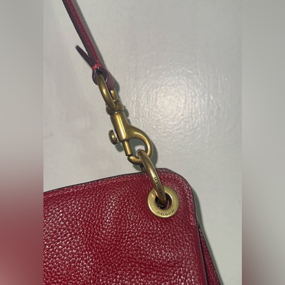 Coach soho tabby- burgundy - Picture 7 of 9